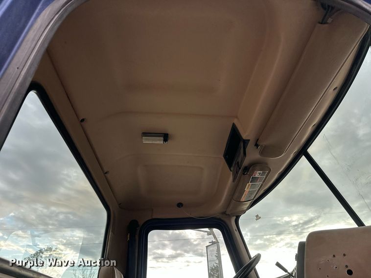 image for item DW4259 2005 Mack CV513 ready mix truck