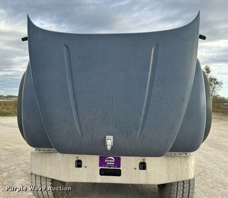 image for item DW4259 2005 Mack CV513 ready mix truck