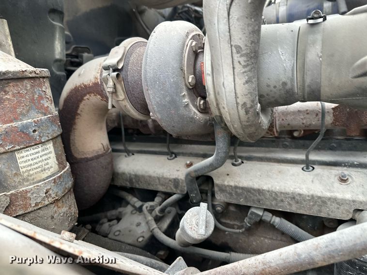 image for item DW4259 2005 Mack CV513 ready mix truck