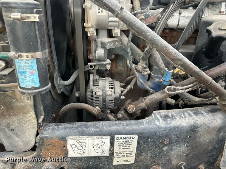 image for item DW4259 2005 Mack CV513 ready mix truck