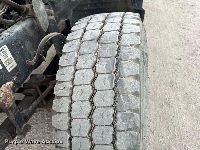 image for item DW4259 2005 Mack CV513 ready mix truck