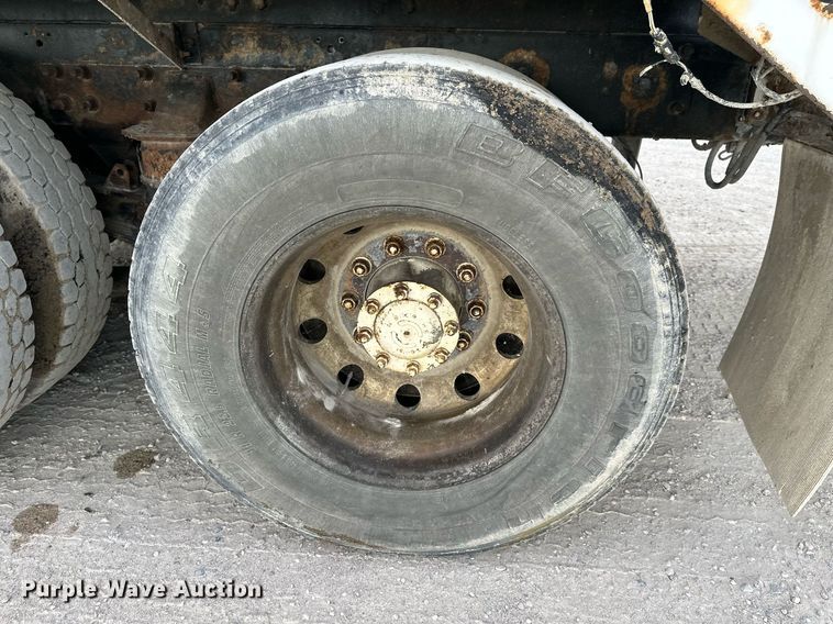 image for item DW4259 2005 Mack CV513 ready mix truck