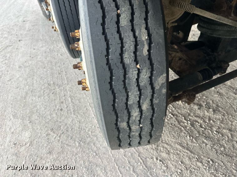 image for item DW4259 2005 Mack CV513 ready mix truck