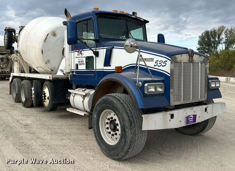 image for item DW4260 2005 Kenworth W900 ready mix truck