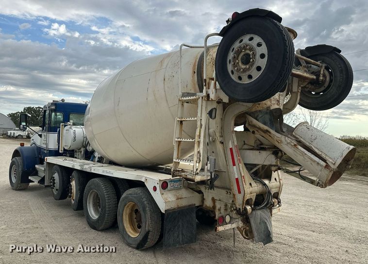 image for item DW4260 2005 Kenworth W900 ready mix truck