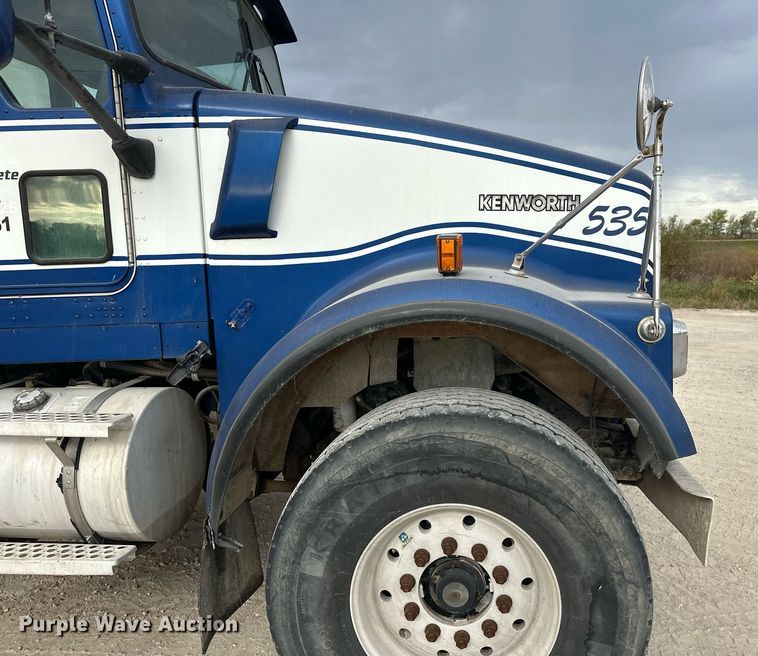 image for item DW4260 2005 Kenworth W900 ready mix truck