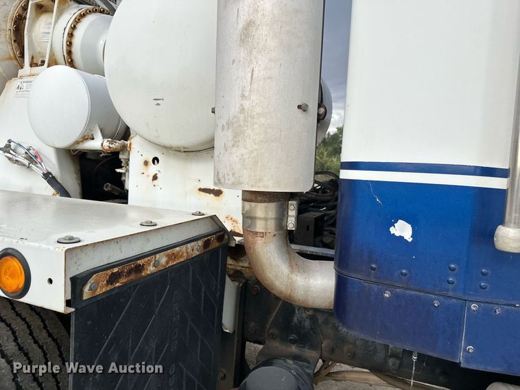 image for item DW4260 2005 Kenworth W900 ready mix truck