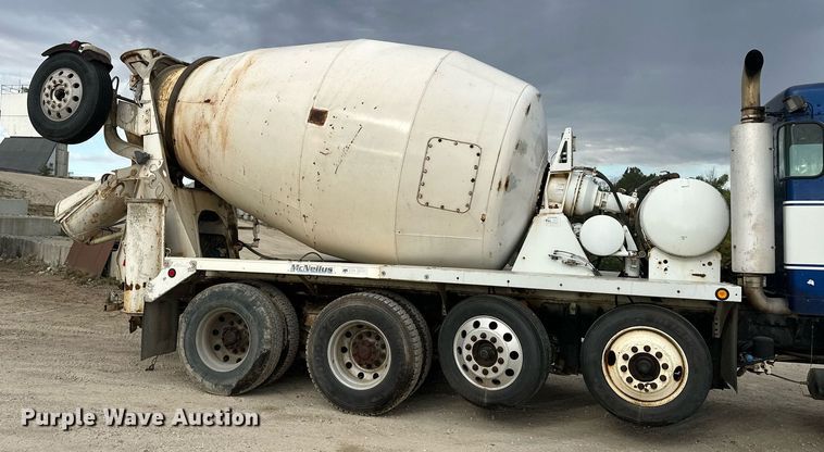 image for item DW4260 2005 Kenworth W900 ready mix truck