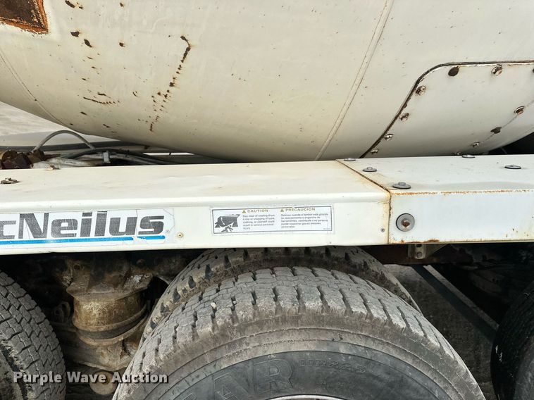 image for item DW4260 2005 Kenworth W900 ready mix truck