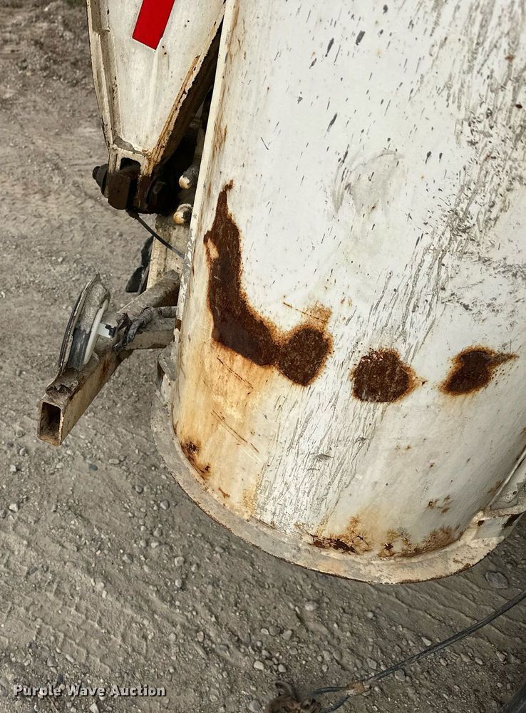 image for item DW4260 2005 Kenworth W900 ready mix truck