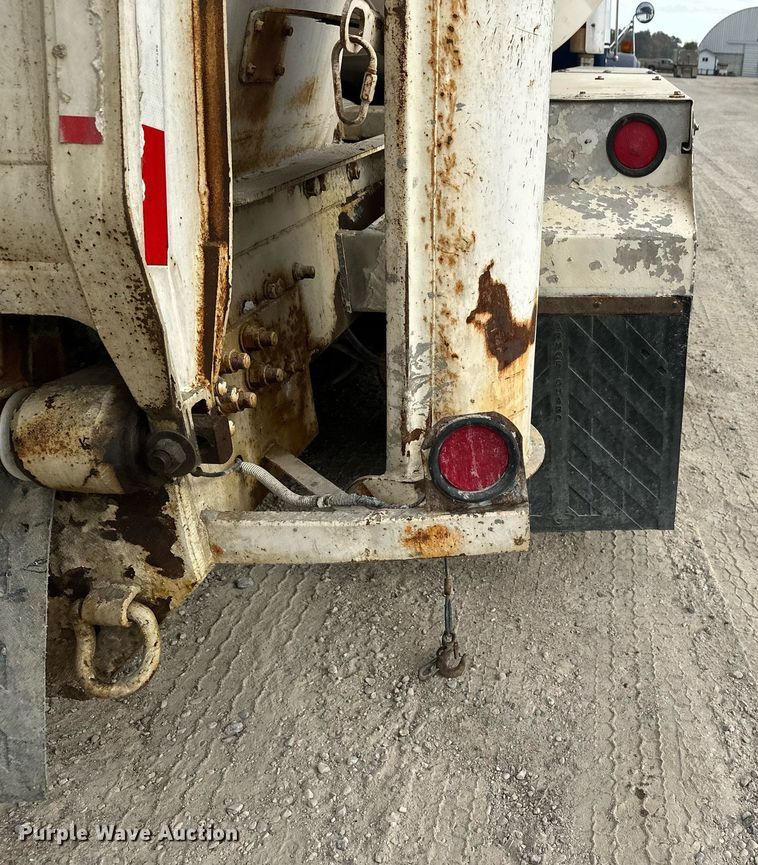 image for item DW4260 2005 Kenworth W900 ready mix truck