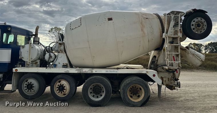 image for item DW4260 2005 Kenworth W900 ready mix truck