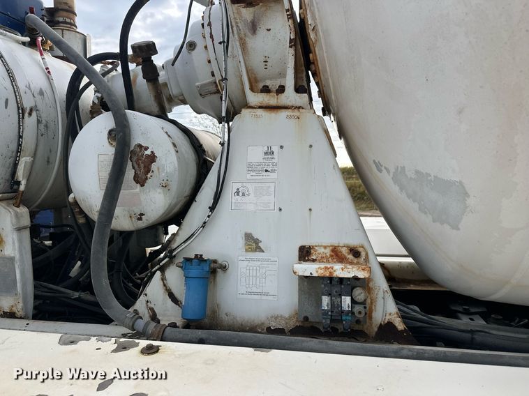 image for item DW4260 2005 Kenworth W900 ready mix truck