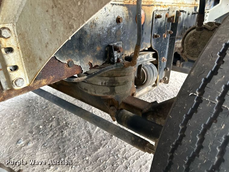 image for item DW4260 2005 Kenworth W900 ready mix truck