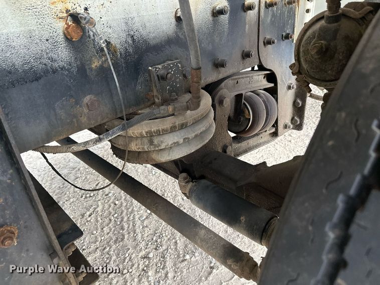 image for item DW4260 2005 Kenworth W900 ready mix truck