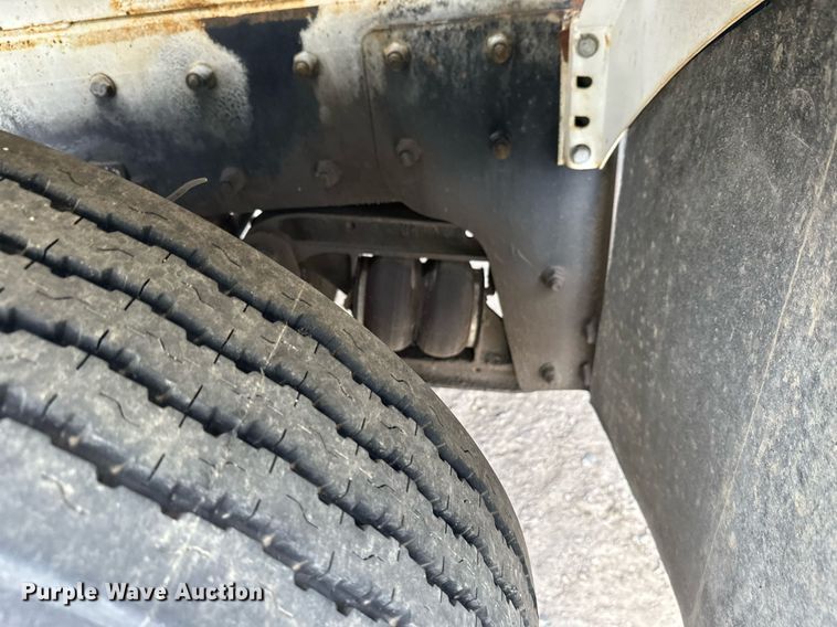 image for item DW4260 2005 Kenworth W900 ready mix truck