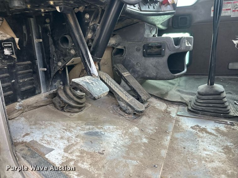 image for item DW4260 2005 Kenworth W900 ready mix truck