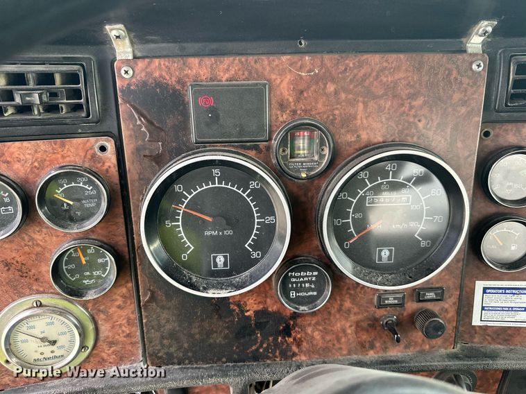 image for item DW4260 2005 Kenworth W900 ready mix truck