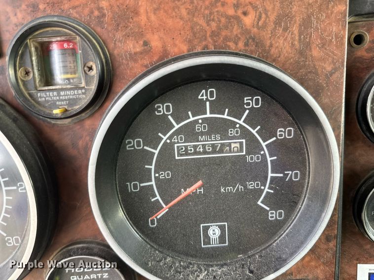 image for item DW4260 2005 Kenworth W900 ready mix truck