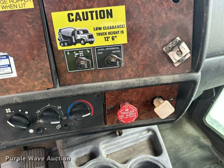 image for item DW4260 2005 Kenworth W900 ready mix truck