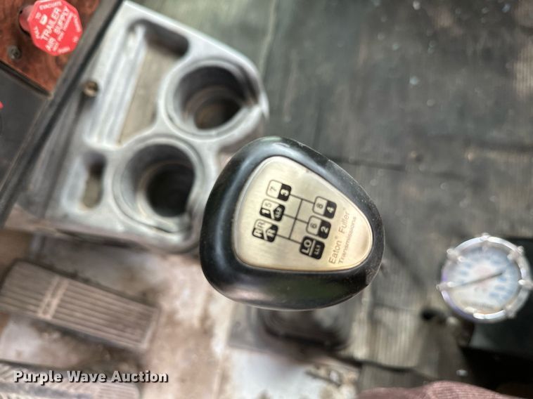 image for item DW4260 2005 Kenworth W900 ready mix truck