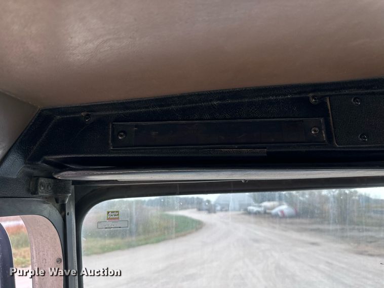 image for item DW4260 2005 Kenworth W900 ready mix truck