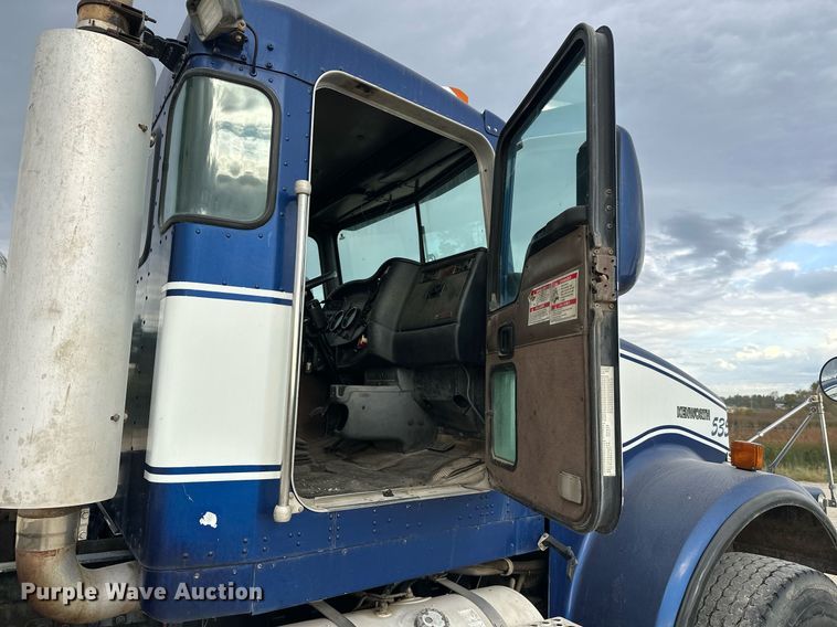 image for item DW4260 2005 Kenworth W900 ready mix truck