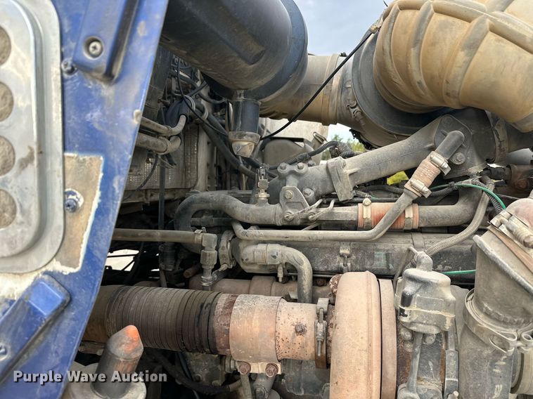 image for item DW4260 2005 Kenworth W900 ready mix truck