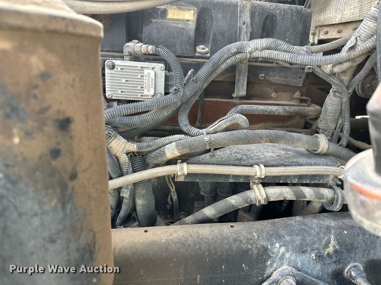 image for item DW4260 2005 Kenworth W900 ready mix truck