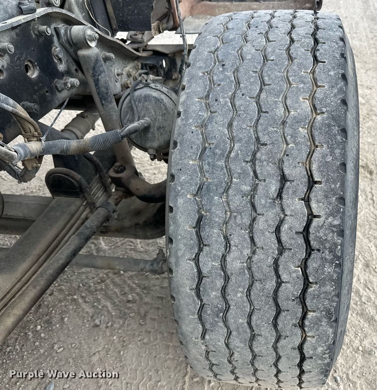 image for item DW4260 2005 Kenworth W900 ready mix truck