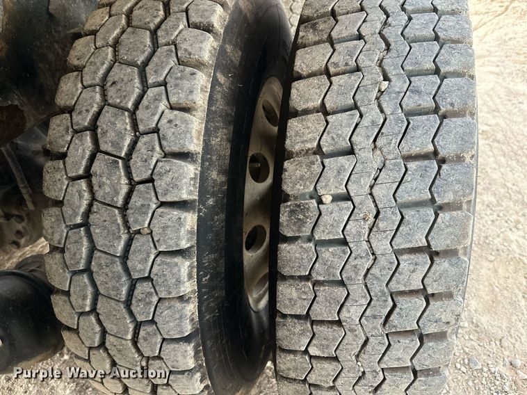 image for item DW4260 2005 Kenworth W900 ready mix truck