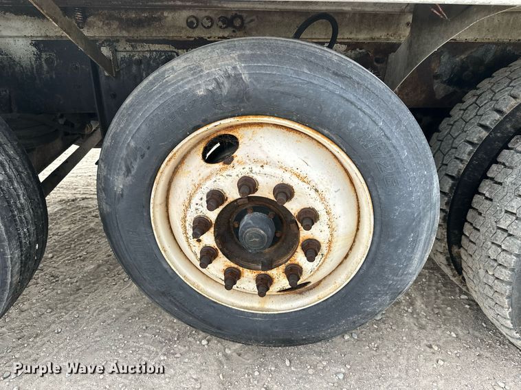 image for item DW4260 2005 Kenworth W900 ready mix truck