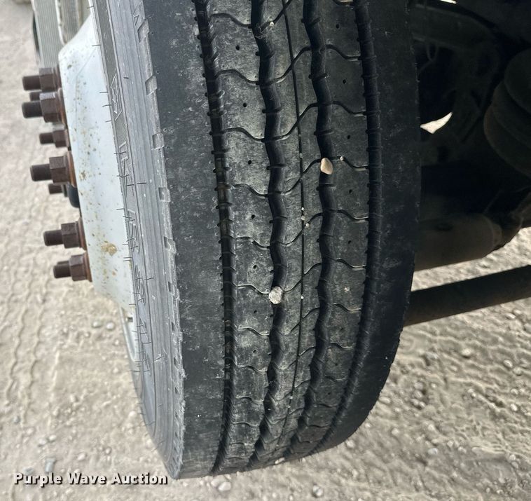 image for item DW4260 2005 Kenworth W900 ready mix truck