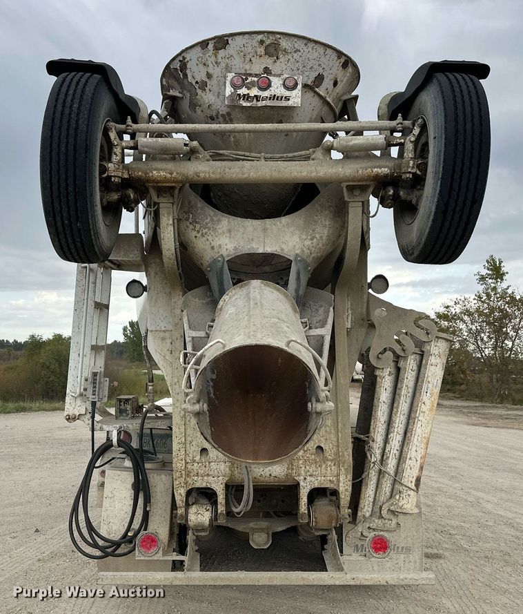 image for item DW4261 2006 Kenworth  W900 ready mix truck