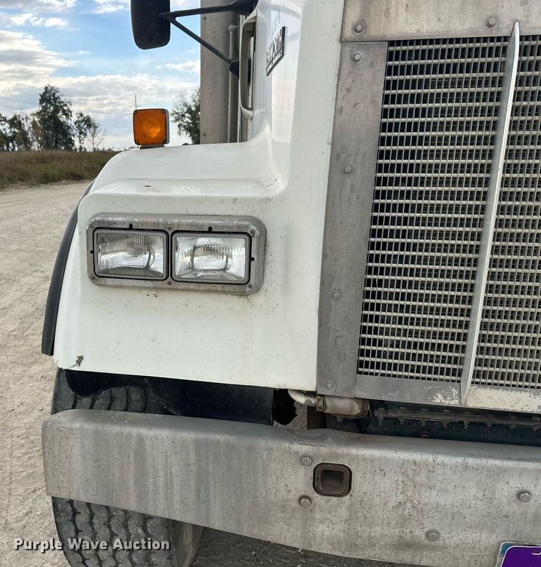 image for item DW4261 2006 Kenworth  W900 ready mix truck