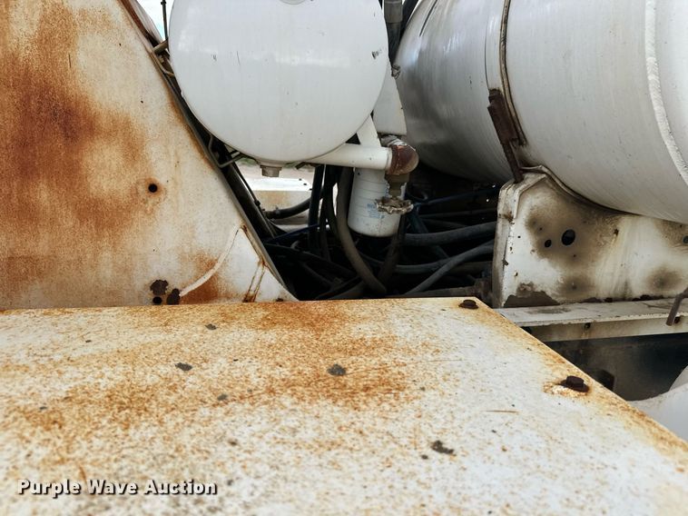 image for item DW4261 2006 Kenworth  W900 ready mix truck