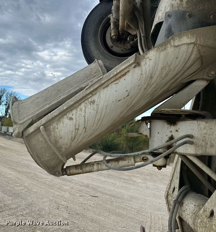 image for item DW4261 2006 Kenworth  W900 ready mix truck