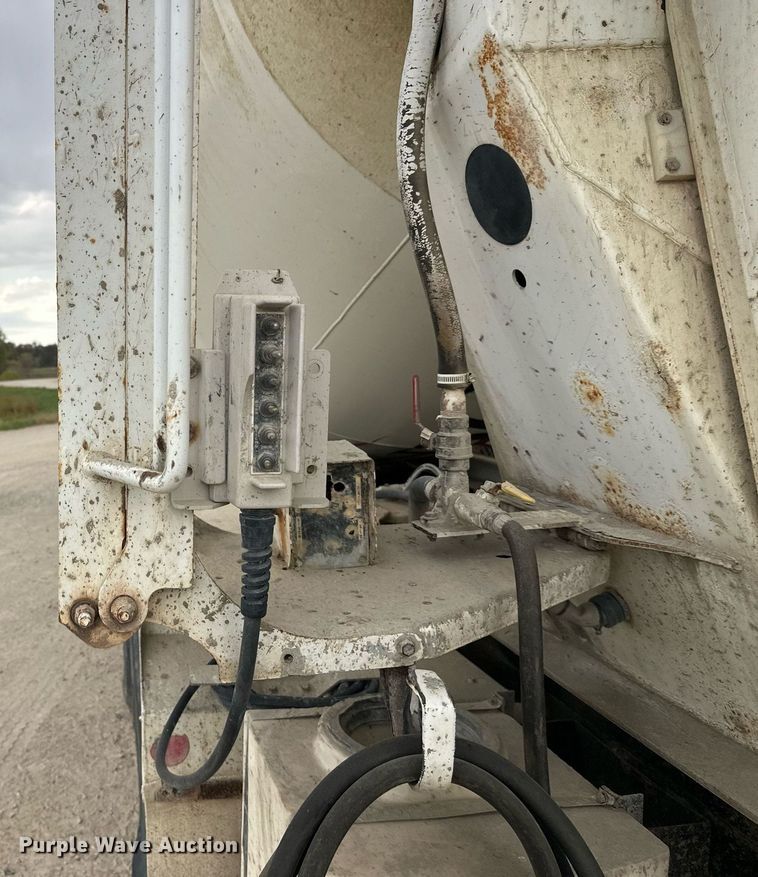 image for item DW4261 2006 Kenworth  W900 ready mix truck