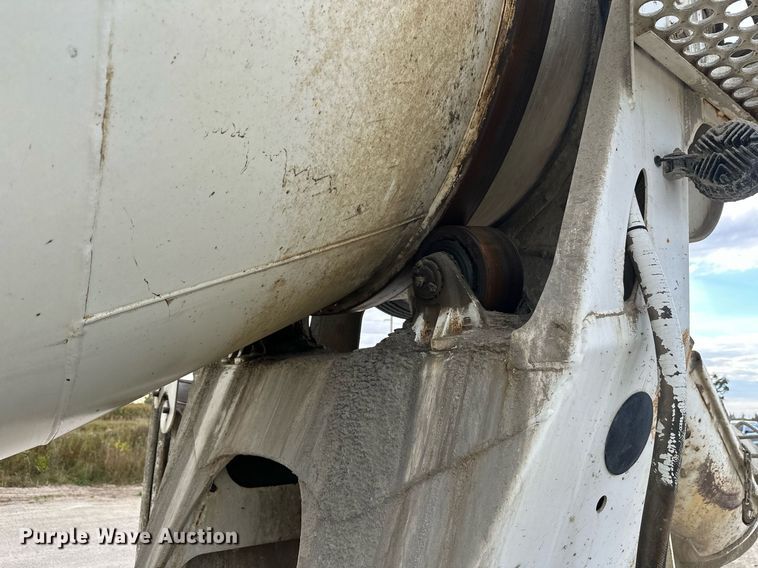 image for item DW4261 2006 Kenworth  W900 ready mix truck