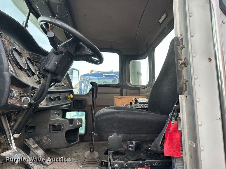 image for item DW4261 2006 Kenworth  W900 ready mix truck