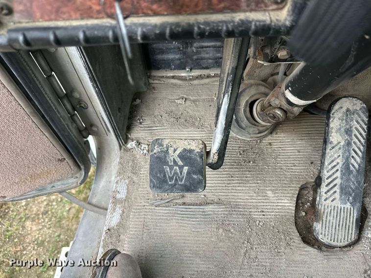 image for item DW4261 2006 Kenworth  W900 ready mix truck