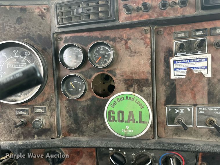 image for item DW4261 2006 Kenworth  W900 ready mix truck