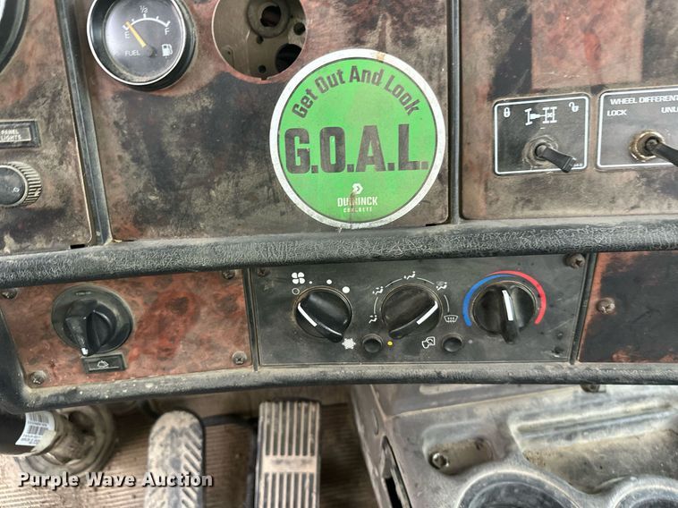 image for item DW4261 2006 Kenworth  W900 ready mix truck