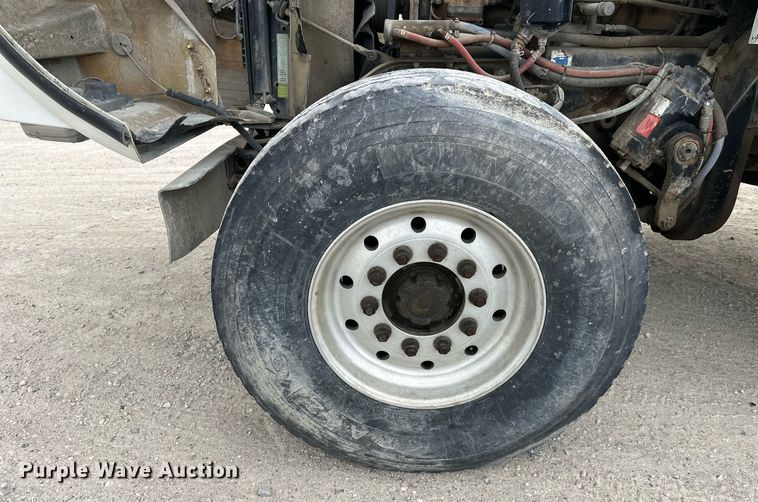 image for item DW4261 2006 Kenworth  W900 ready mix truck