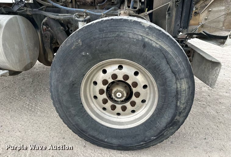 image for item DW4261 2006 Kenworth  W900 ready mix truck