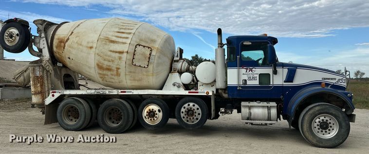 image for item DW4262 2005 Kenworth W900 ready mix truck