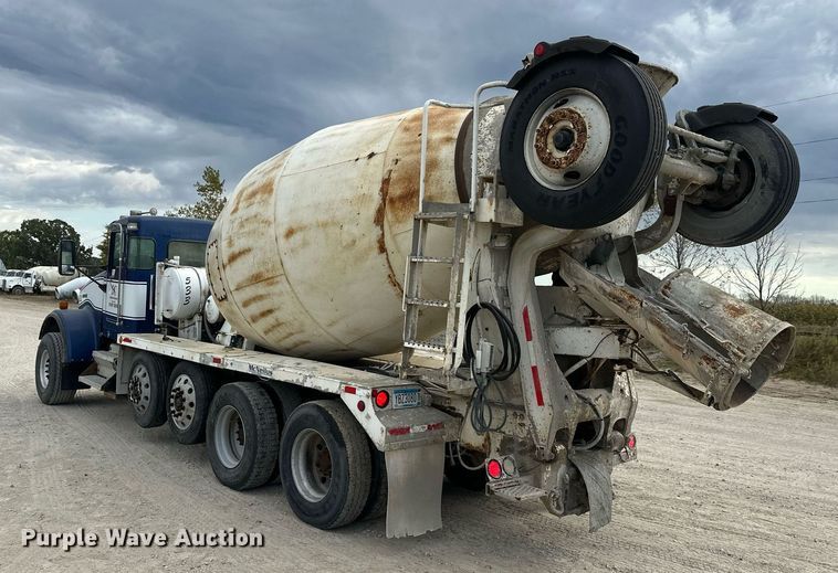 image for item DW4262 2005 Kenworth W900 ready mix truck