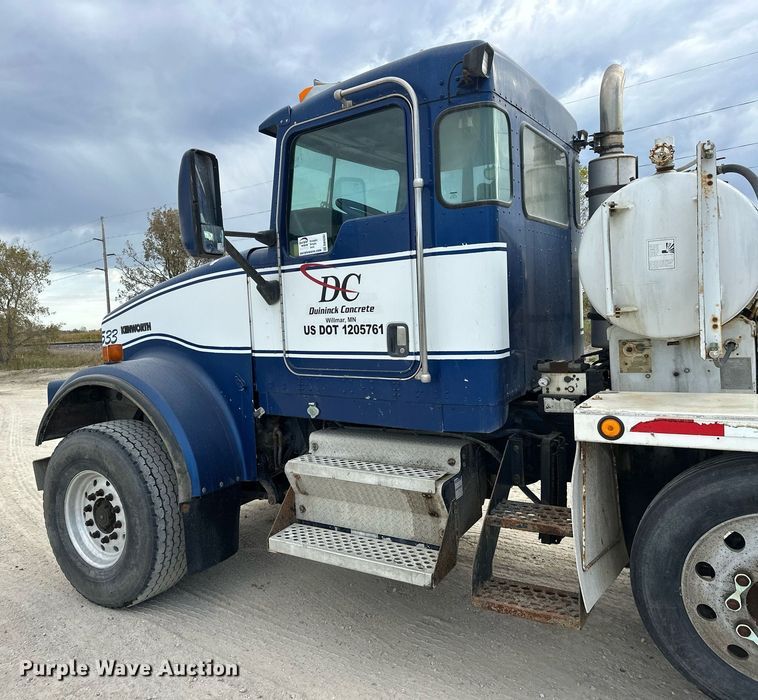 image for item DW4262 2005 Kenworth W900 ready mix truck