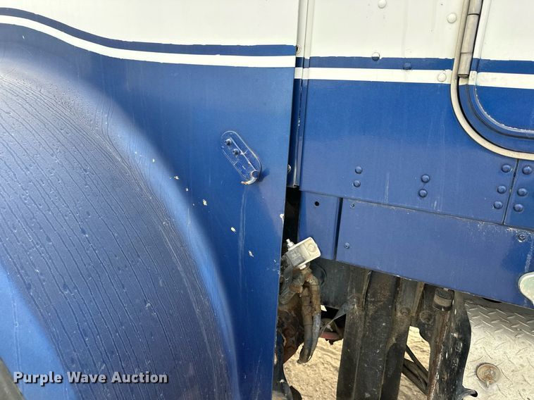 image for item DW4262 2005 Kenworth W900 ready mix truck