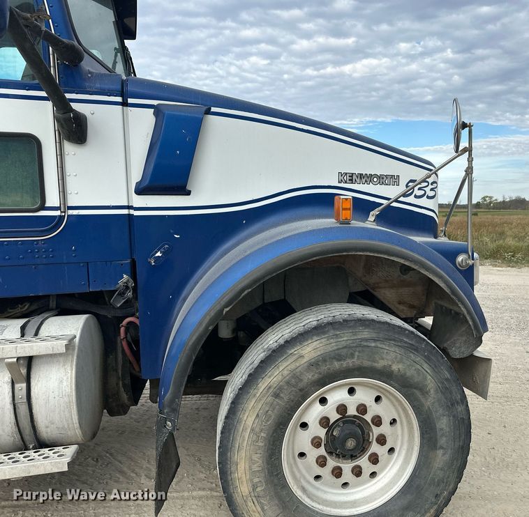 image for item DW4262 2005 Kenworth W900 ready mix truck